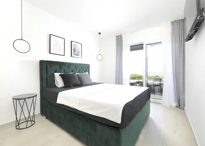 Semesterbostad Juniperus Mit Eigenem Pool By Interhome Šmrika