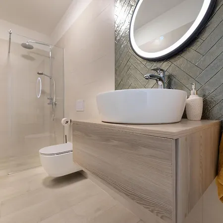 Vikendica Juniperus Mit Eigenem Pool By Interhome