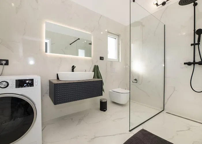 Juniperus Mit Eigenem Pool By Interhome