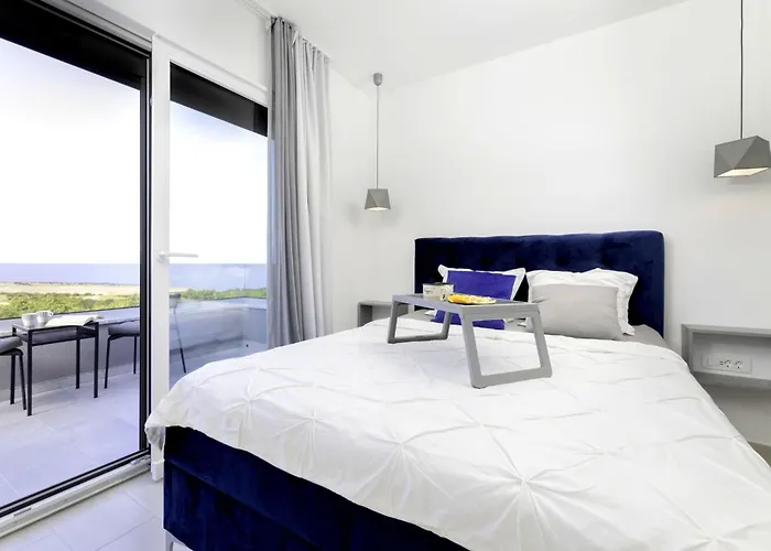 Juniperus Mit Eigenem Pool By Interhome Vikendica Smrika